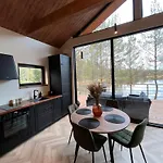 Villa Sauna Ja Kuemblustuenniga Puhkemaja-moek Puhkemajad Tahkuranna