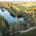فيلة Sauna Ja Kuemblustuenniga Puhkemaja-moek Puhkemajad Tahkuranna
