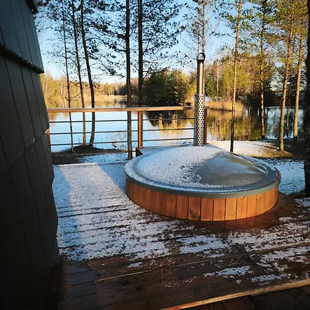 Sauna Ja Kuemblustuenniga Puhkemaja-moek Puhkemajad *