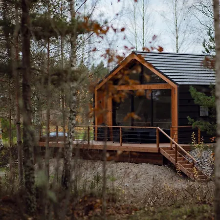 Sauna Ja Kuemblustuenniga Puhkemaja-moek Puhkemajad Villa *