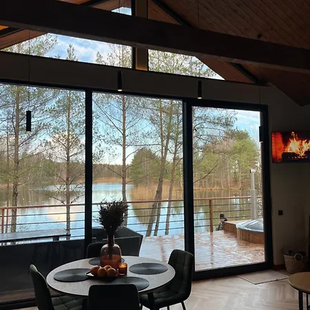 Villa Sauna Ja Kuemblustuenniga Puhkemaja-moek Puhkemajad *