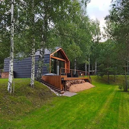 Sauna Ja Kuemblustuenniga Puhkemaja-moek Puhkemajad Villa Tahkuranna