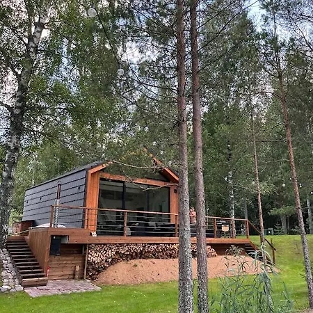 Villa Sauna Ja Kuemblustuenniga Puhkemaja-moek Puhkemajad *