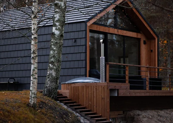 Sauna Ja Kuemblustuenniga Puhkemaja-moek Puhkemajad * Tahkuranna