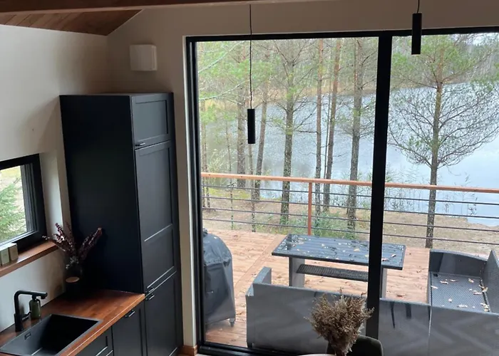 Sauna Ja Kuemblustuenniga Puhkemaja-moek Puhkemajad Villa Tahkuranna