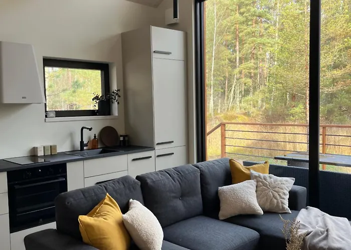 Sauna Ja Kuemblustuenniga Puhkemaja-moek Puhkemajad Villa Tahkuranna