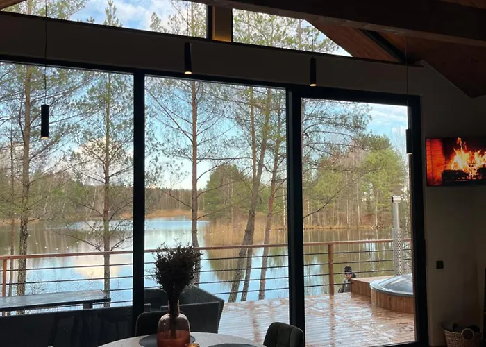 Villa Sauna Ja Kuemblustuenniga Puhkemaja-moek Puhkemajad *