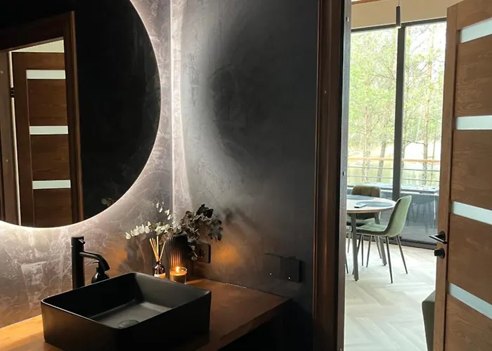 Sauna Ja Kuemblustuenniga Puhkemaja-moek Puhkemajad *