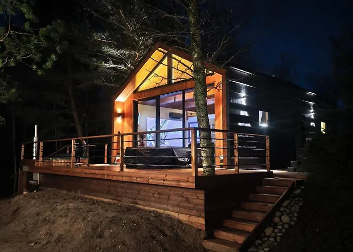 Sauna Ja Kuemblustuenniga Puhkemaja-moek Puhkemajad Tahkuranna